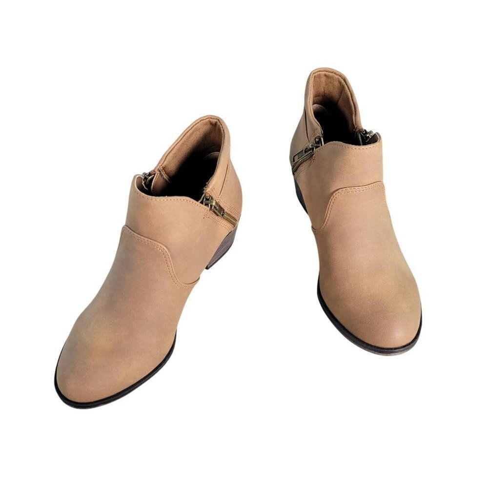 American Rag Abby Faux Suede Stacked Booties Sz 5M